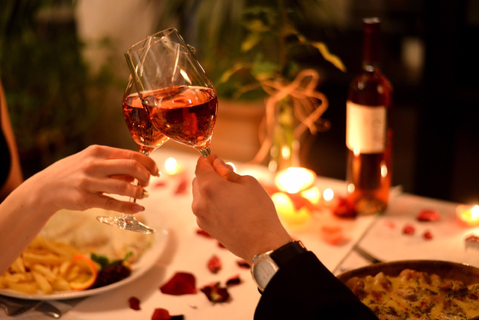 Cadeau élaboré comme un dîner dans un restaurant réputé