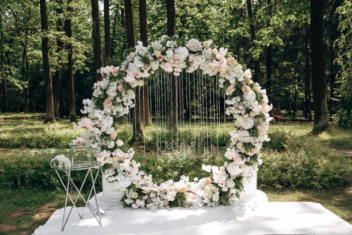 Idée Déco DIY Arche de Mariage Florale