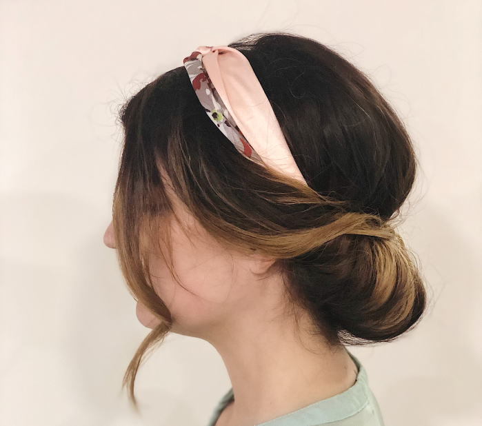 Style Capillaire Bun Avec Headband