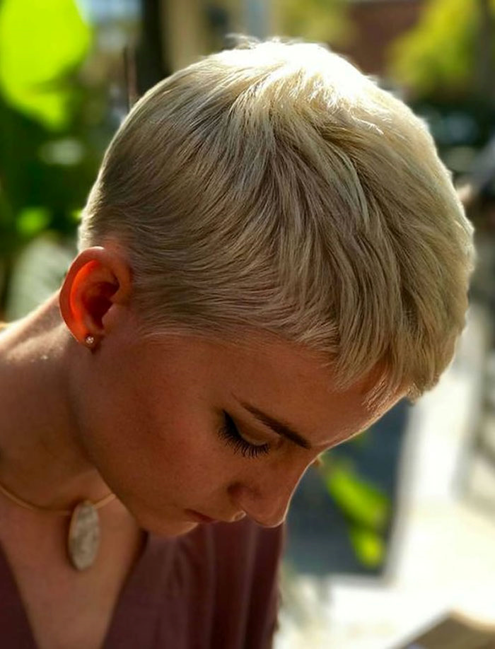 Coiffure Pixie Stylée