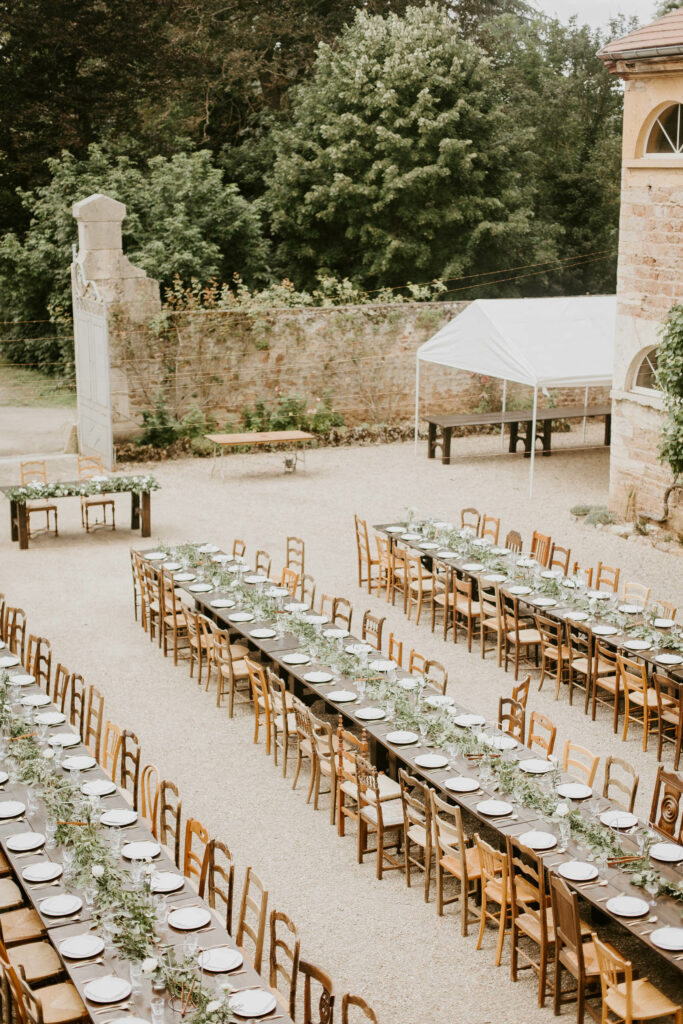 Disposition Table Mariage 100 Personnes En Forme De Peigne