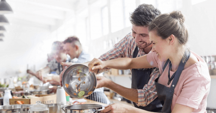 Atelier de cuisine pour fiancés