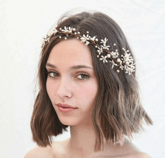 Remplacez la couronne florale traditionnelle par une version moderne