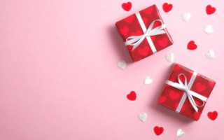 Explorez notre liste d’idée cadeau Saint Valentin personnalisé et significative. Créez des souvenirs mémorables avec des cadeaux empreints d'amour et de personnalisation.