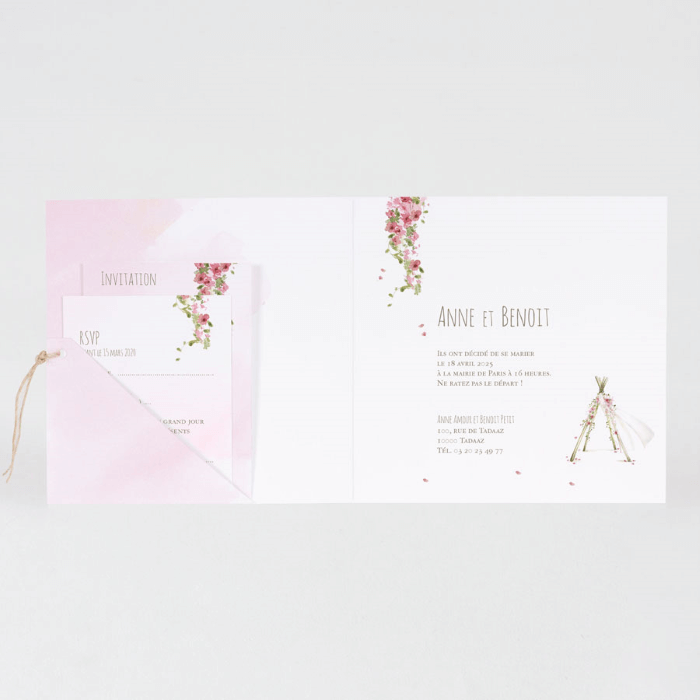 Mise en page carte d'invitation mariage romantique