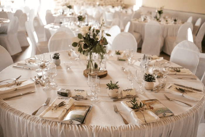 Déco centre de table ronde mariage champêtre