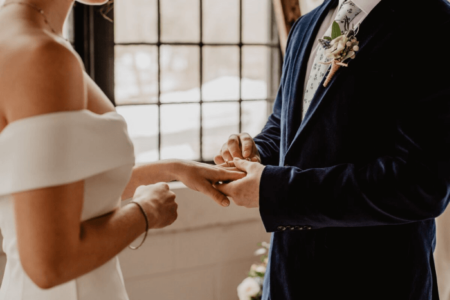 Rédiger ses vœux de mariage de manière originale
