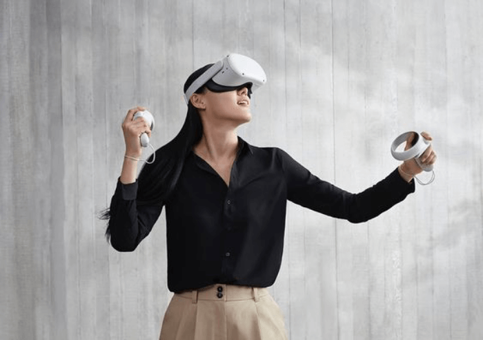 Un casque réalité virtuelle pour une plongée dans des univers fascinants